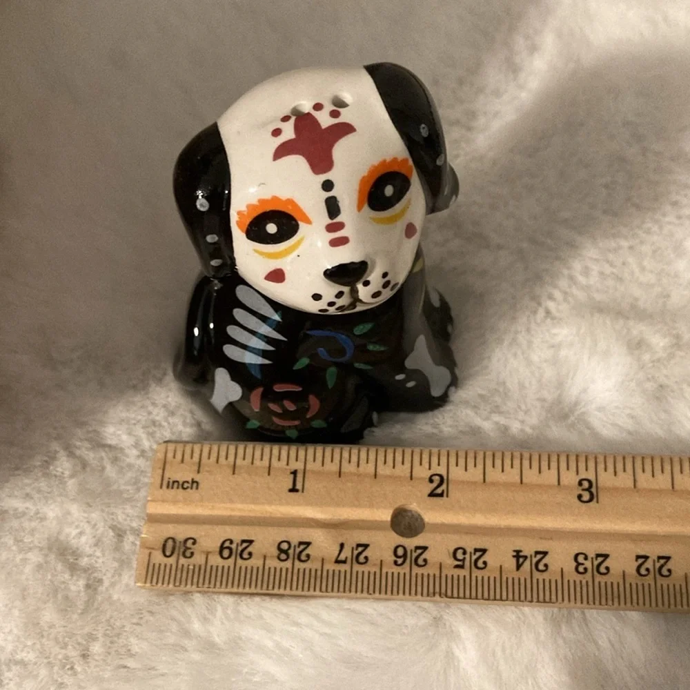 Transpac Dog & Cat Day of the Dead Shakers